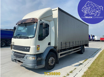 Kamion s ceradom DAF LF 55 220