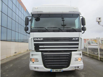 Tegljač DAF XF105 460: slika Tegljač DAF XF105 460