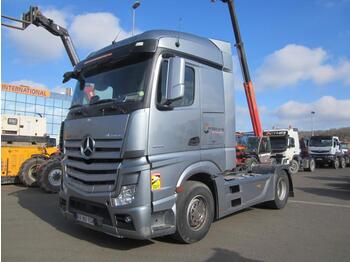 Tegljač MERCEDES-BENZ Actros 1845