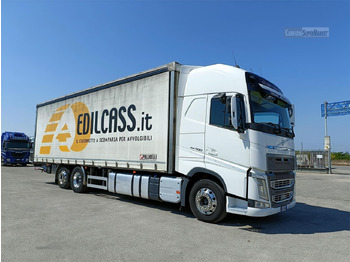 Kamion s ceradom VOLVO FH 500