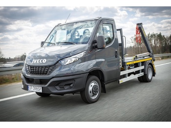 Utovarivač s proklizavajućim upravljanjem IVECO Daily 70c18