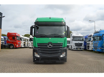 Tegljač MERCEDES-BENZ Actros 1942