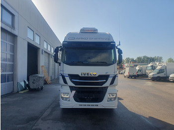 Tegljač IVECO Stralis 440