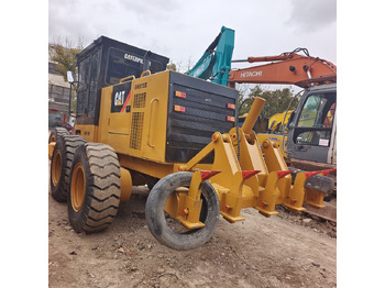 Grejder CATERPILLAR 140H