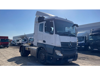 Tegljač MERCEDES-BENZ Actros 1845