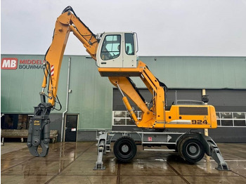 Stroj za rukovanje otpadom LIEBHERR A 924