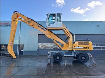 Stroj za rukovanje otpadom LIEBHERR A 924