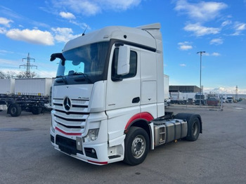 Tegljač MERCEDES-BENZ Actros 1845