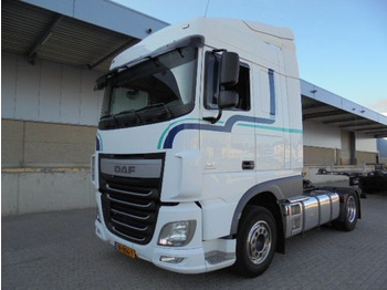 Tegljač DAF XF 440