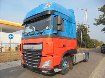 Tegljač DAF XF 440