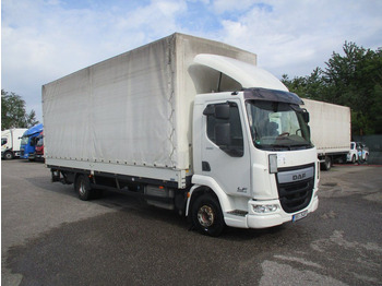 Kamion s ceradom DAF LF 45 220