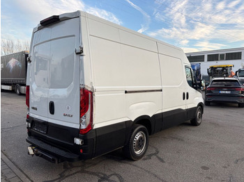 Furgon Iveco Daily 35S130 Klima: slika Furgon Iveco Daily 35S130 Klima