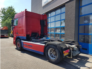 Tegljač DAF XF 105 Hydraulic Euro 5: slika Tegljač DAF XF 105 Hydraulic Euro 5