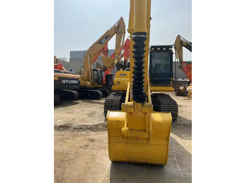 Bager Used Komatsu Pc200-8 Excavator Used Japan Original Komatsu 220 200 Excavator Pc220-8 Excavator Available: slika Bager Used Komatsu Pc200-8 Excavator Used Japan Original Komatsu 220 200 Excavator Pc220-8 Excavator Available