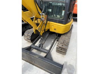 Mini bager KOMATSU PC30