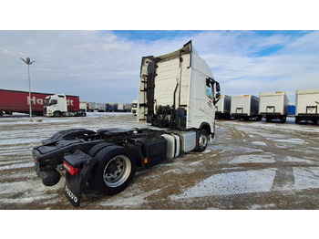 Tegljač VOLVO FH 460 CIĄGNIK SIODŁOWY: slika Tegljač VOLVO FH 460 CIĄGNIK SIODŁOWY