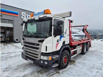 Utovarivač s proklizavajućim upravljanjem SCANIA P 400