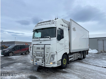 Kamion sandučar VOLVO FH 540