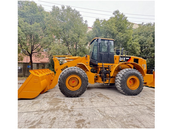 Utovarivač na kotačima CATERPILLAR 966H