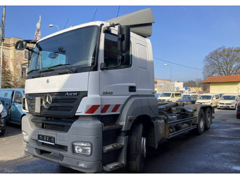 Kamion s kukastom dizalicom MERCEDES-BENZ Axor 2543