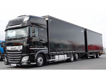 Kamion s ceradom DAF XF 480