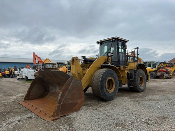 Utovarivač na kotačima CATERPILLAR 962K