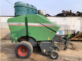 Rolo balirka Fendt 3250: slika Rolo balirka Fendt 3250