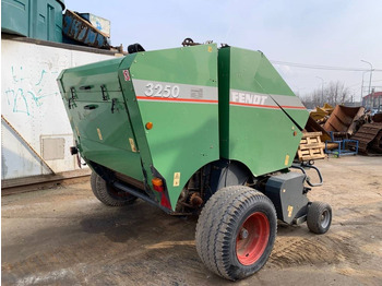 Rolo balirka Fendt 3250: slika Rolo balirka Fendt 3250