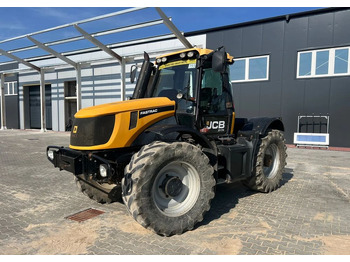 Traktor JCB