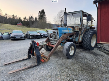 Traktor 1981 Ford 4600 w/front loader, bucket and pallet fork.: slika Traktor 1981 Ford 4600 w/front loader, bucket and pallet fork.