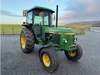 Traktor JOHN DEERE 2140