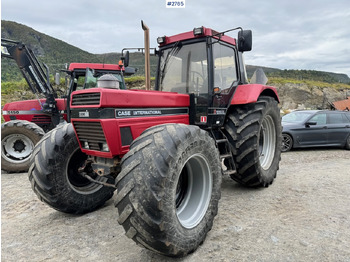 Traktor CASE IH