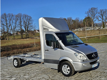 Kamion-šasija MERCEDES-BENZ Sprinter 319