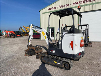 Mini bager Bobcat E19: slika Mini bager Bobcat E19