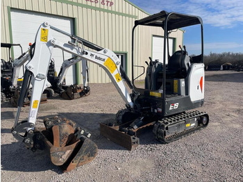 Mini bager Bobcat E19: slika Mini bager Bobcat E19