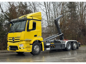 Kamion s kukastom dizalicom MERCEDES-BENZ Antos 2543