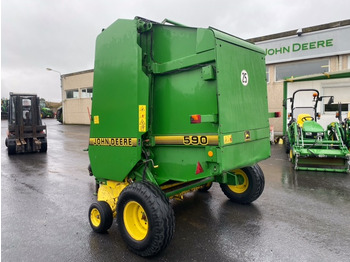 Rolo balirka JOHN DEERE 590: slika Rolo balirka JOHN DEERE 590