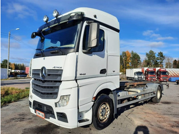 Transporter kontejnera/ Kamion s izmjenjivim sanducima MERCEDES-BENZ Actros 1842