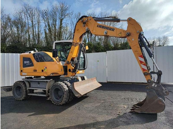 Bager na kotačima LIEBHERR A 910