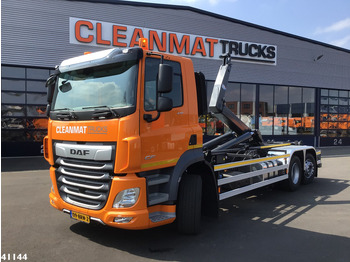 Kamion s kukastom dizalicom DAF CF 430