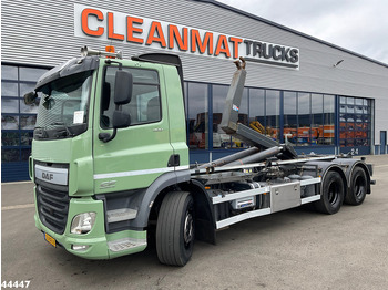 Kamion s kukastom dizalicom DAF CF 400