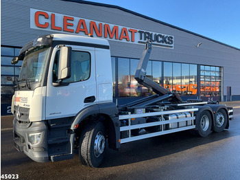 Kamion s kukastom dizalicom MERCEDES-BENZ Actros