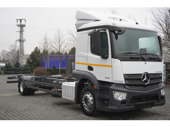 Kamion-šasija MERCEDES-BENZ Actros