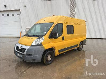 Furgon PEUGEOT Boxer