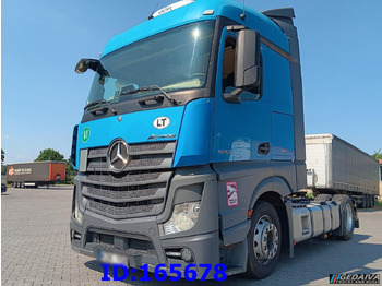 Tegljač MERCEDES-BENZ Actros 1842