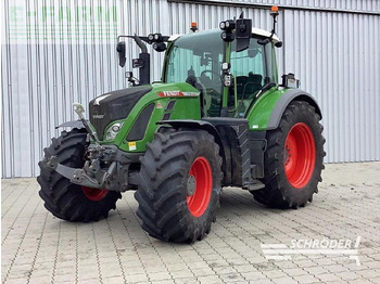 Traktor FENDT 718 Vario