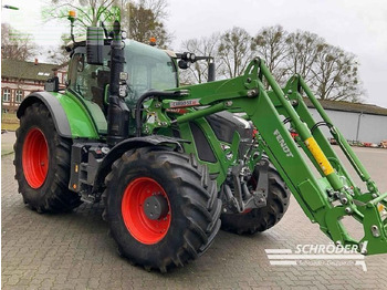 Traktor FENDT 724 Vario