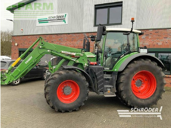 Traktor FENDT 724 Vario