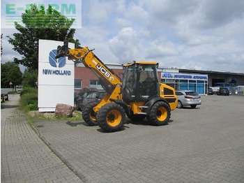 Utovarivač na kotačima JCB TM220