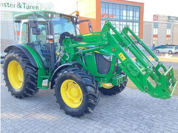 Traktor John Deere 5075 m: slika Traktor John Deere 5075 m